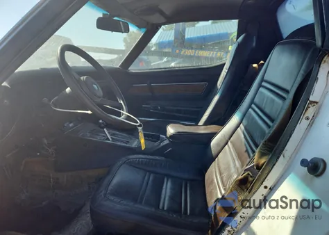 1976 Chevrolet Corvette из США, поврежденный, VIN 1Z37L6S427431